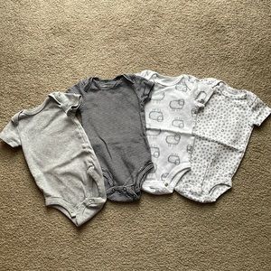 Carter’s bodysuit lot